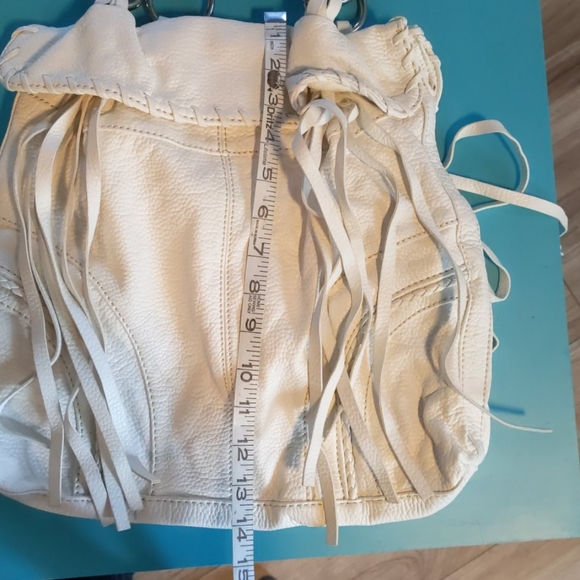 White fringe purse - Picture 7 of 8